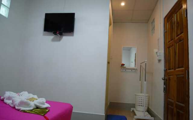 Nawee Guesthouse Sairee - Hostel