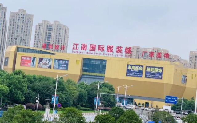 Longjin Business Hotel