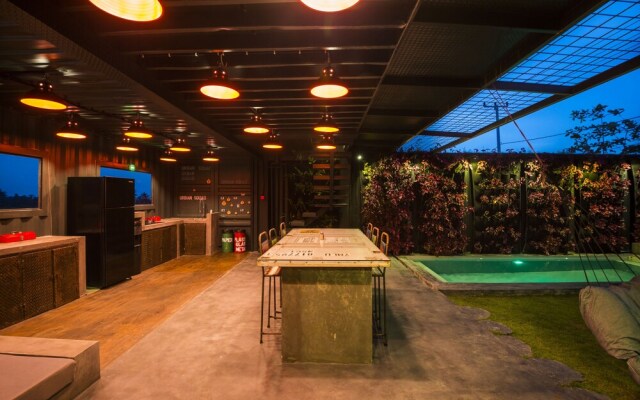 Urban Villa - Joshua District