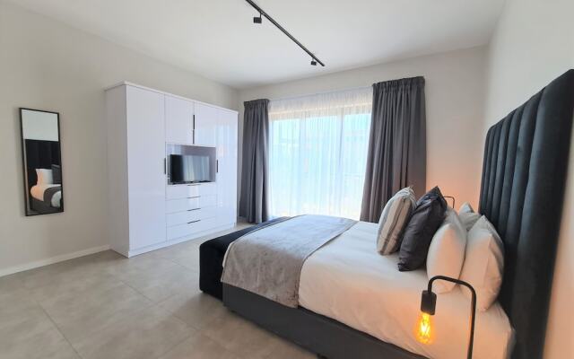 MINT Apartments Greenside