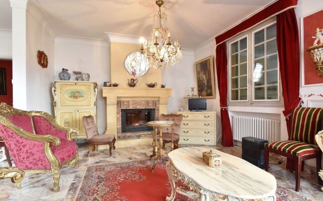 Beautiful Villa with Tennis Court in Dordogne, France