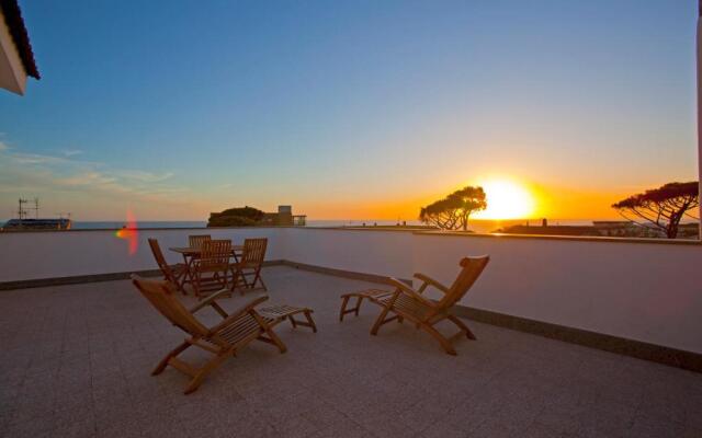 Surf and Windsurfer House Anzio