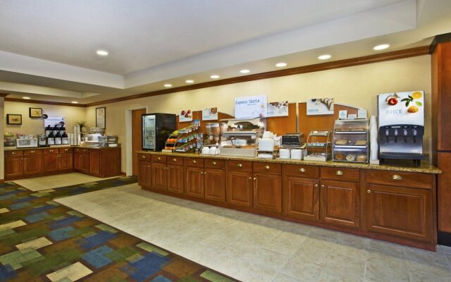Holiday Inn Express Hotel & Suites East Lansing by IHG