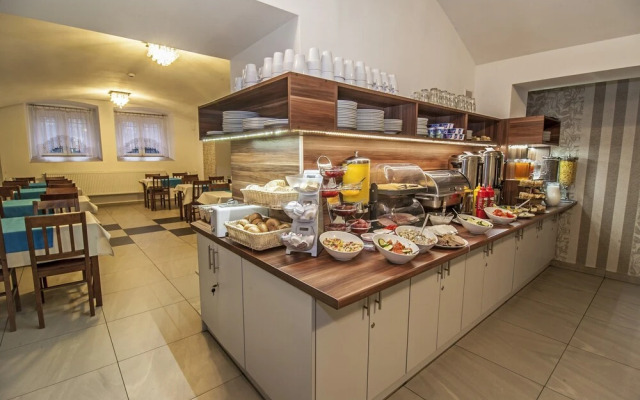 Metropolitan Apartments