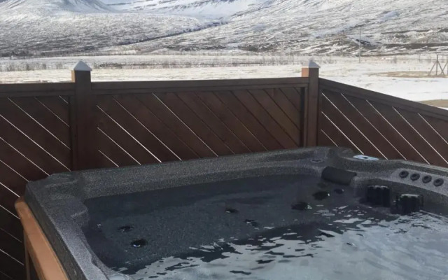 Óseyri Hlaðan -The Barn