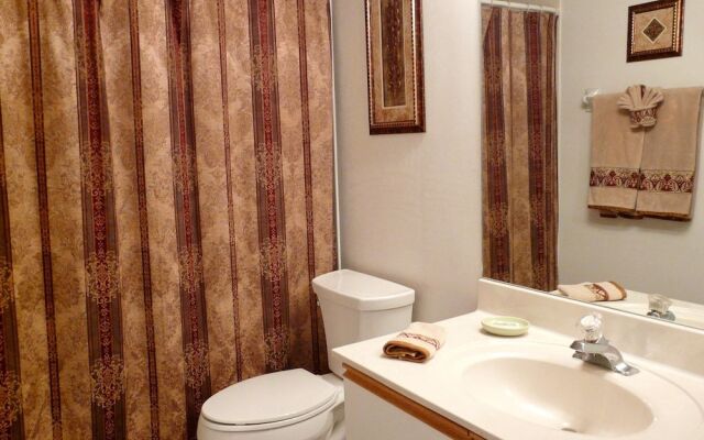 Peaceful Condo With Pool Across From South Beach