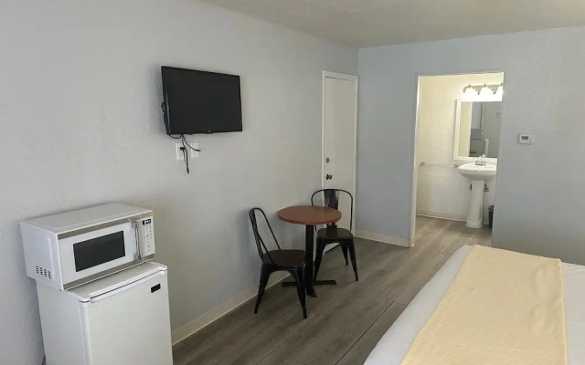 Premier Inns Metro Center