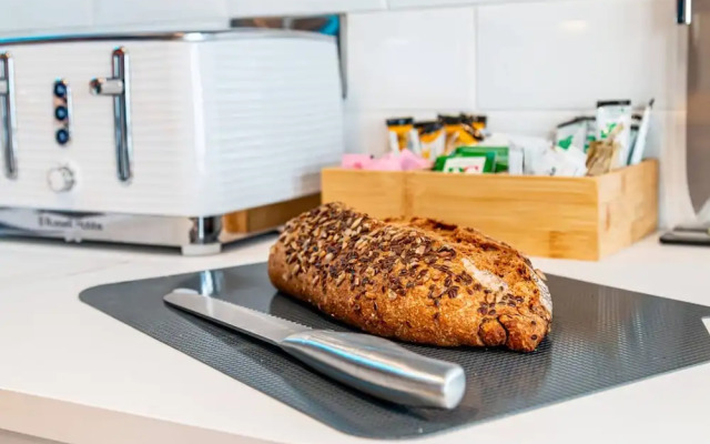 Stunning Sea View Georgian Retreat by Adliv