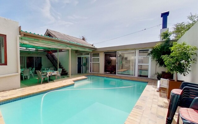 Executive Couples Suite Strand