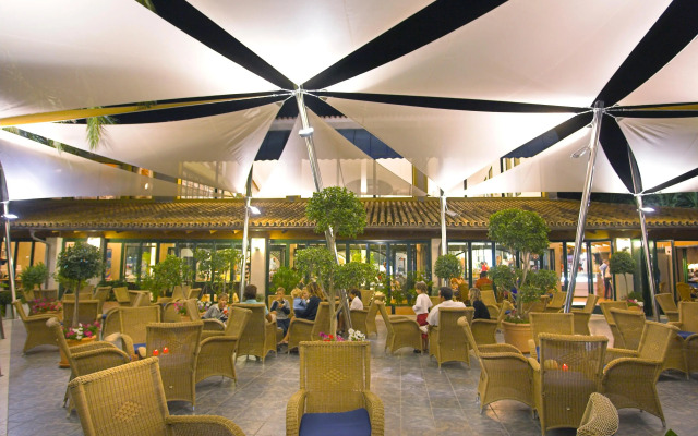 Royal Son Bou Family Club