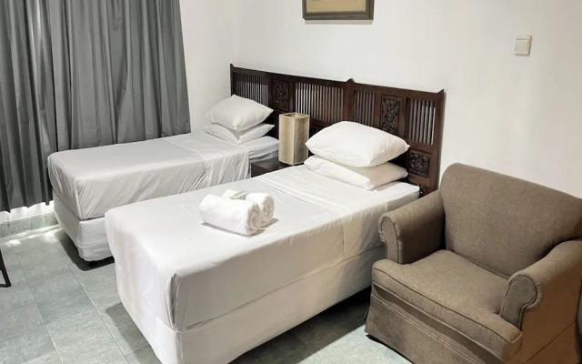 R Residence Jakarta