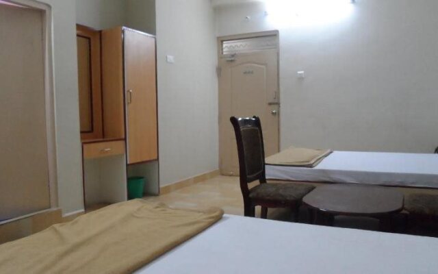Hotel Pasuparthy Residency