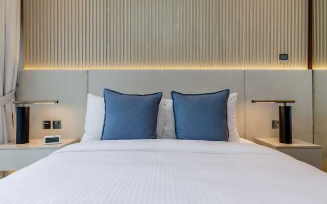 Maison Privee - Exclusive Apt w/ Striking Sea & Dubai Marina Vws