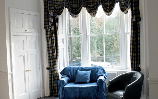 The Woodside Hotel, Aberdour. Exclusive Use