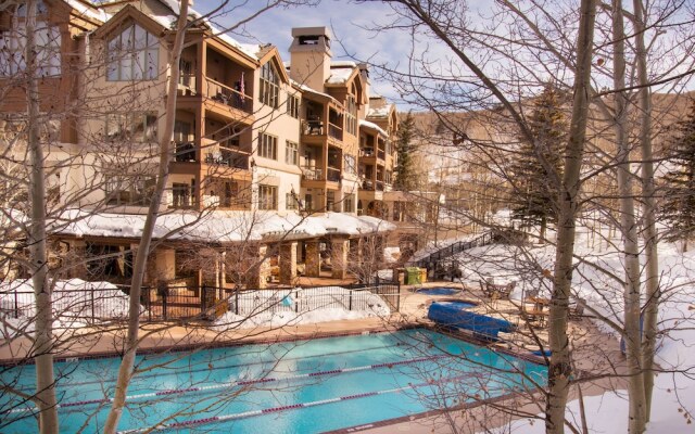 Stonegate Townhomes by East West Hospitality