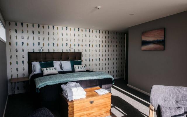 Lakestone Lodge