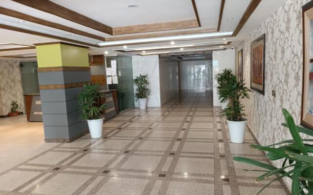 Super Deluxe three bedroom apartment