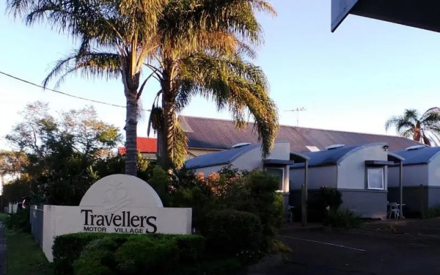 Travellers Motor Village