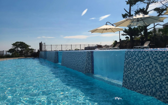 Boutique Villa De Aewol