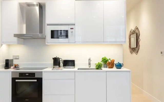 Sweet Inn - Kensington High Street