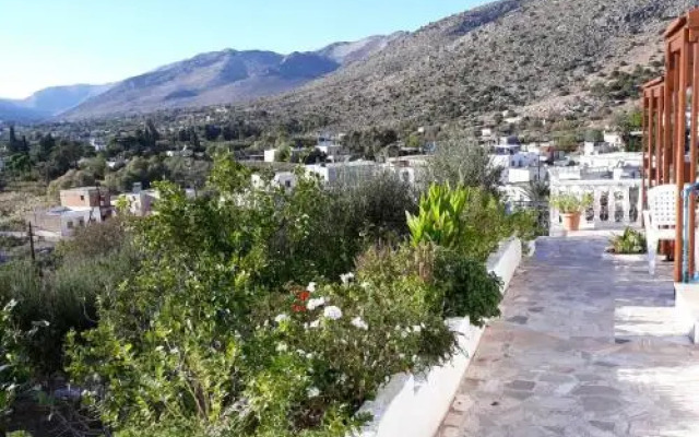 Pension Manolis