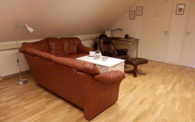 Isak Bed  Breakfast