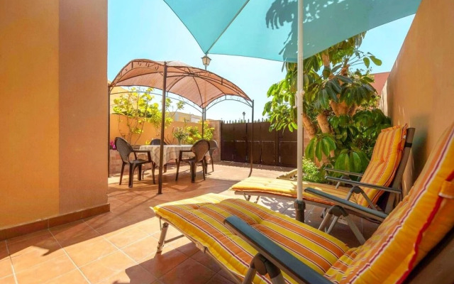 Remarkable 2-bed House in Arona