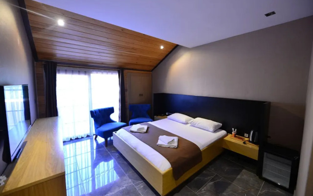 Inanlar Deluxe Hotel & Bungalow
