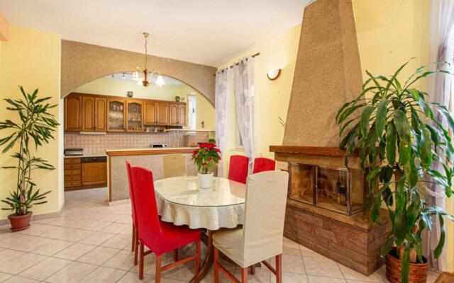 Private House With Pool, sea View and big Garden