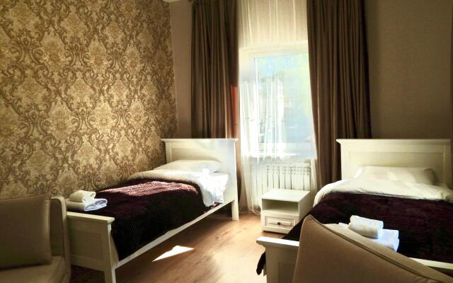 "Uman house "Seven Towers"