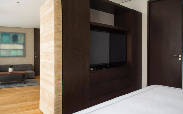 AR 218 Hotel by ULIV