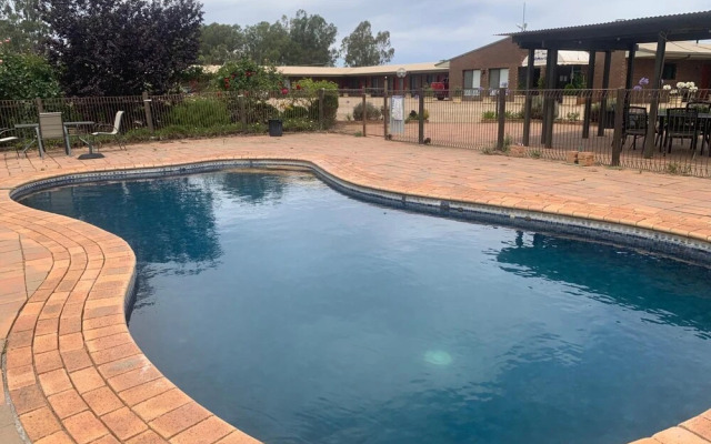 Newell Motor Inn - Narrandera