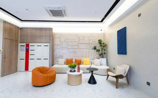 Homeinn Selected Hotel (Beijing Zhoujiazhuang Subway Station)