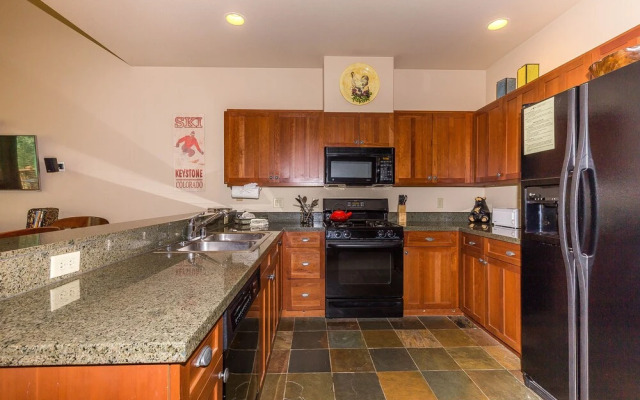 Red Hawk Townhomes by Summit County Mountain Retreats