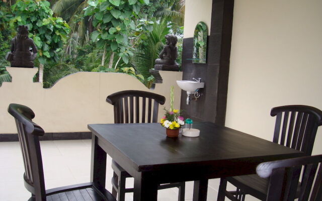 Semampan Village Guesthouse