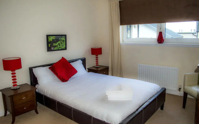 Dreamhouse Apartments - Baker Road