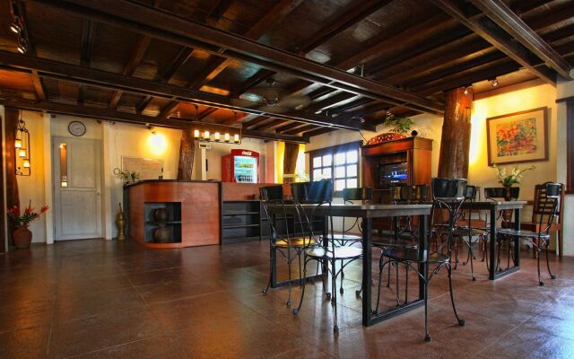 Travelbee Heritage Inn