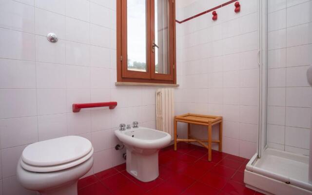 N57 - Numana, Villa Con Giardino a 200mt Dal Mare