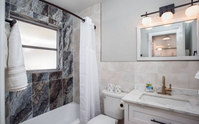 Jamaica Royale Beach Get Away