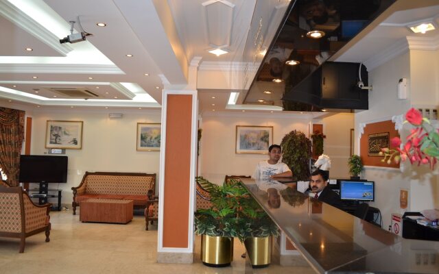 Tara Hotel