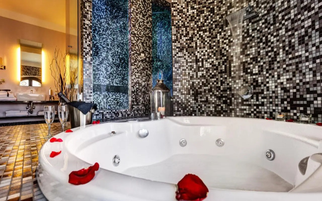 Hotel Dharma Luxury Hotel