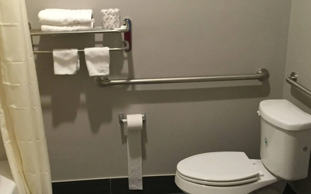 Classic Inn and Suites Humble