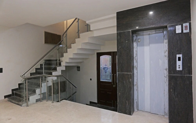 Chhavi Villa by OYO Rooms