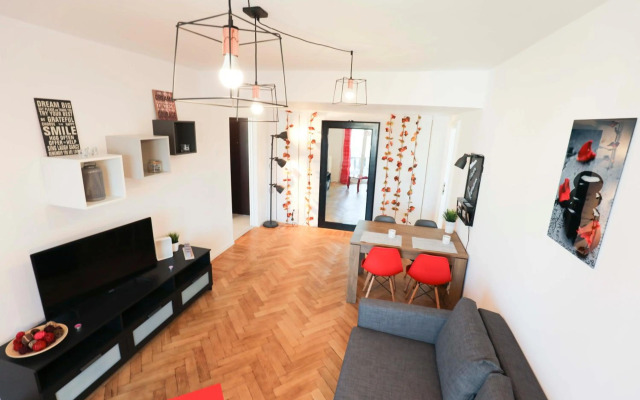 Victoria Avenue Apartment