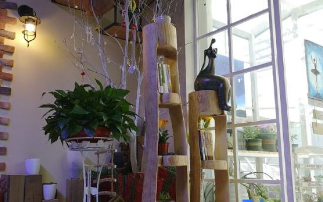 Pushuli Meixue Hostel