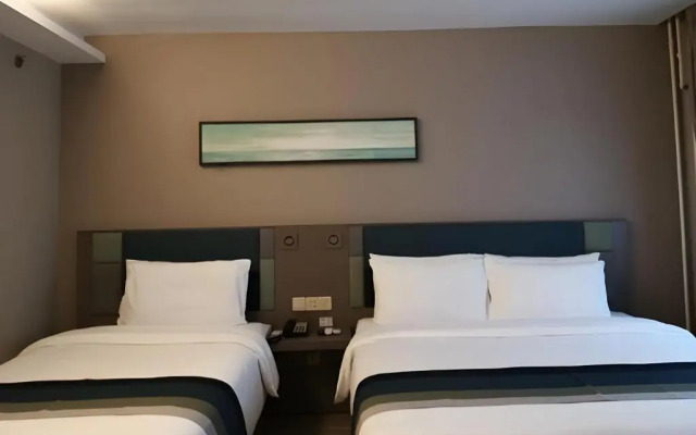 Homeinn Selected (Beijing Shangdi Qinghe Subway Station)