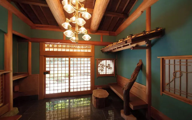 Yufuin Geihinkan Torigoebettei