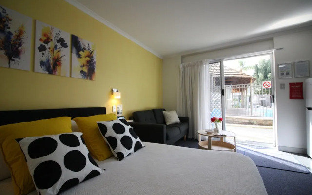 Seadream Studios at Mandurah Gate Resort