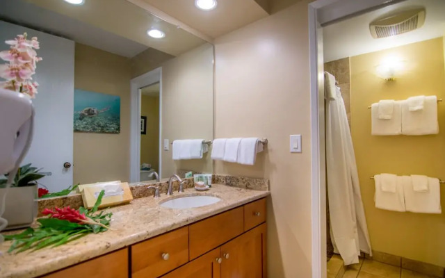 Papakea J103 2 Bedroom Condo by RedAwning