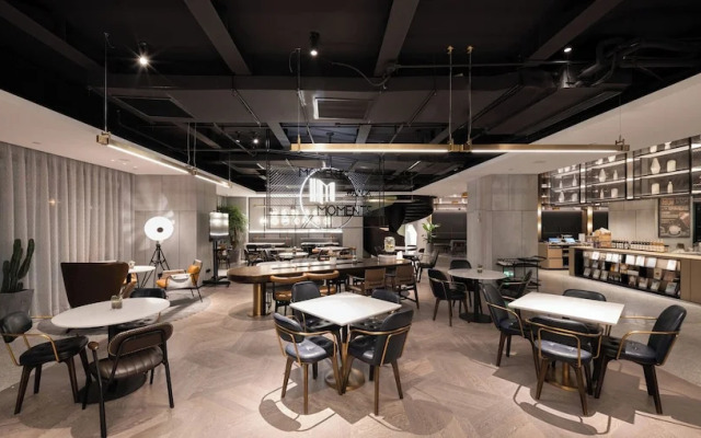 Wanda Moments Nanjing South Railway St.